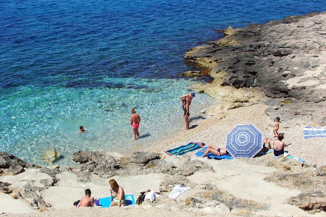 Apartments With A Parking Space Ivan Dolac, Hvar - 15784 Εξωτερικό φωτογραφία