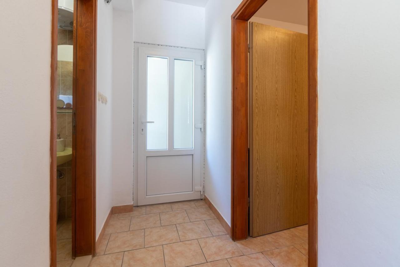 Apartments With A Parking Space Ivan Dolac, Hvar - 15784 Εξωτερικό φωτογραφία